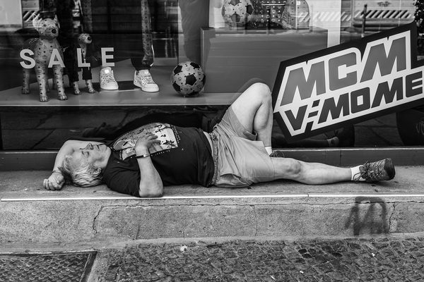 Humans 01 — foto 9